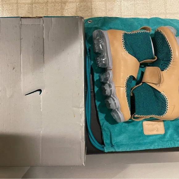 Size 6 - Nike Air VaporMax Marc Newson 2017